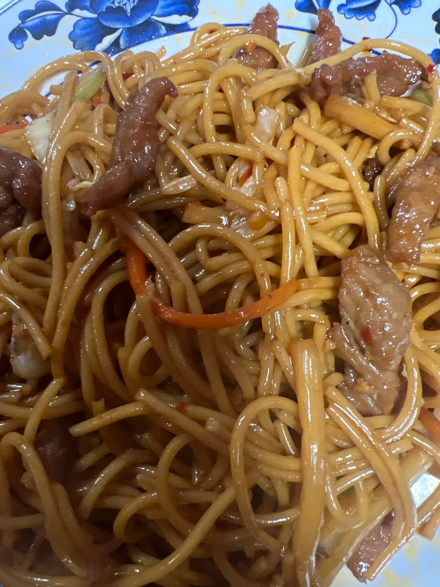 beef lo mein 牛撈面